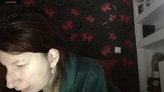 Snapshot of RosieHayes chatting on 03-13-26, 12:12 RosieHayes online show from 03-13-26, 12:12