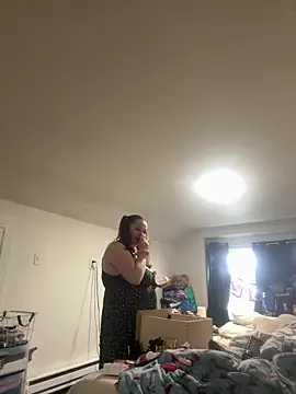 mommyxxmilkerxx online show from 04-14-26, 08:04