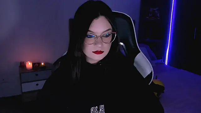 OphelianaRose33 online show from 09-14-25, 10:31