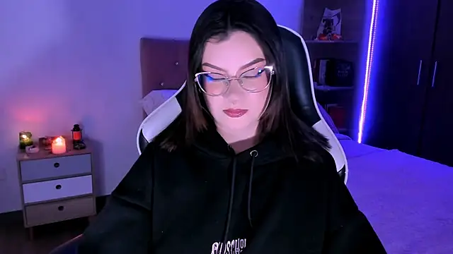 OphelianaRose33 online show from 10-30-25, 10:54