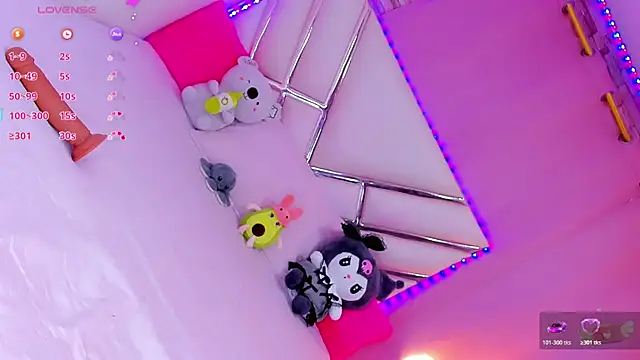 jazlyn G online show from 11-22-25, 05:06