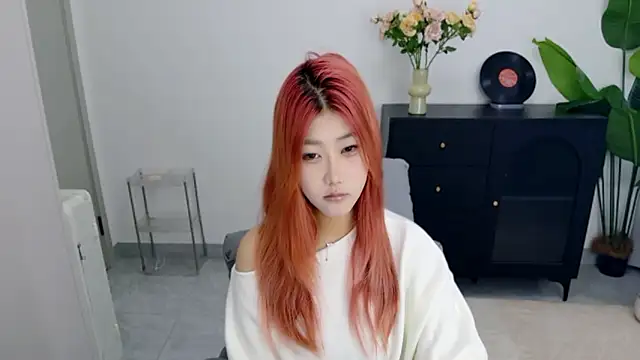 xiaouli online show from 10-11-25, 02:33