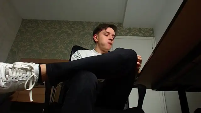 FelixStarkk online show from 11-08-25, 05:40