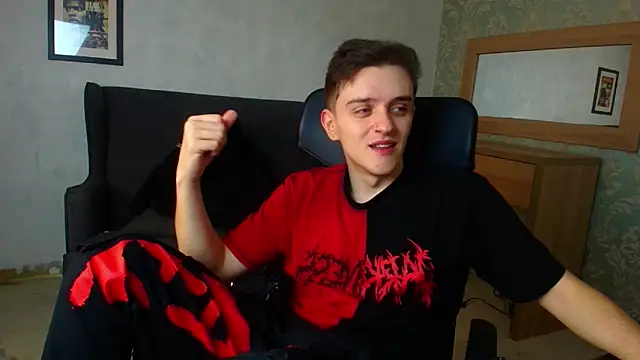 Snapshot of FelixStarkk chatting on 12-05-25, 04:43 FelixStarkk online show from 12-05-25, 04:43