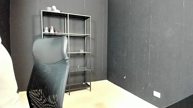 Snapshot of FelixStarkk chatting on 05-02-26, 04:50 FelixStarkk online show from 05-02-26, 04:50