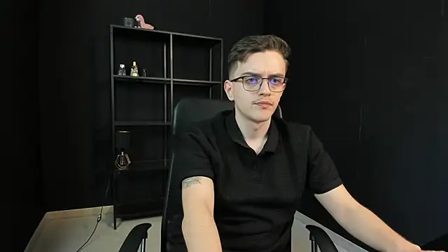 Snapshot of FelixStarkk chatting on 05-04-26, 05:25 FelixStarkk online show from 05-04-26, 05:25