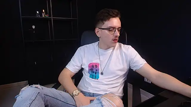 Snapshot of FelixStarkk chatting on 05-28-26, 06:10 FelixStarkk online show from 05-28-26, 06:10