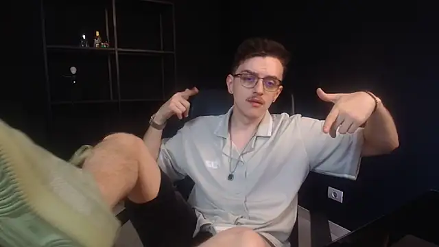 Snapshot of FelixStarkk chatting on 05-31-26, 05:26 FelixStarkk online show from 05-31-26, 05:26