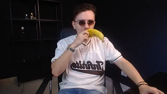 Snapshot of FelixStarkk chatting on 06-02-26, 06:15 FelixStarkk online show from 06-02-26, 06:15