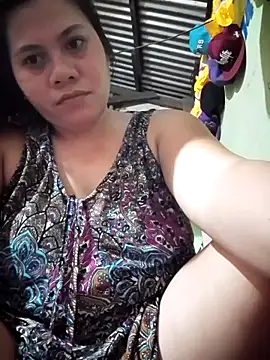 Snapshot of phoenix_1994 chatting on 10-24-25, 07:54 phoenix 1994 online show from 10-24-25, 07:54