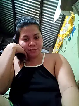 Snapshot of phoenix_1994 chatting on 12-15-25, 08:13 phoenix 1994 online show from 12-15-25, 08:13