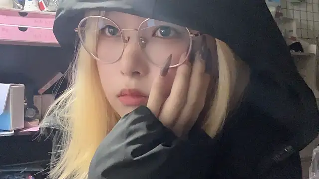 Snapshot of luna51888 chatting on 10-07-25, 03:09 luna51888 online show from 10-07-25, 03:09