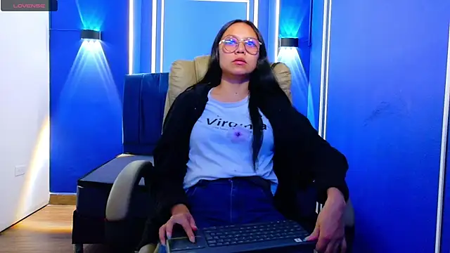 katalina07 1 online show from 06-01-26, 04:31