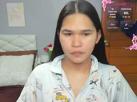 Snapshot of AlianaBlair chatting on 10-02-25, 10:39 AlianaBlair online show from 10-02-25, 10:39