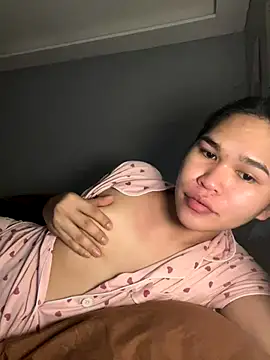 Snapshot of AlianaBlair chatting on 11-03-25, 01:19 AlianaBlair online show from 11-03-25, 01:19