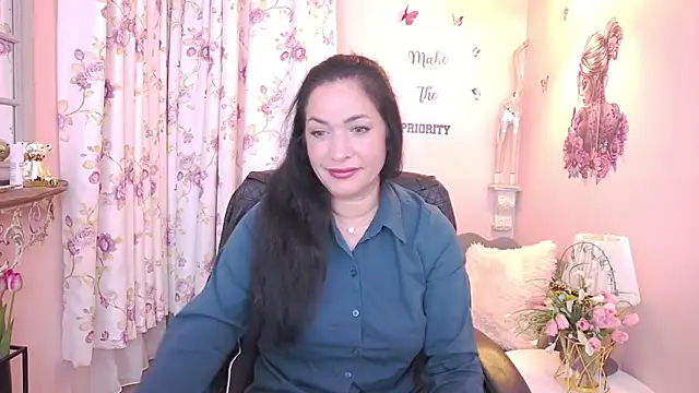 Snapshot of MyLovOne chatting on 04-27-26, 09:29 MyLovOne online show from 04-27-26, 09:29