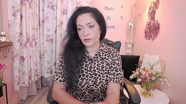 Snapshot of MyLovOne chatting on 06-10-26, 11:20 MyLovOne online show from 06-10-26, 11:20