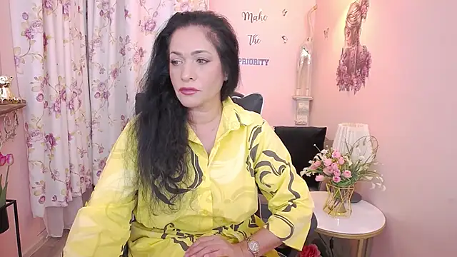 Snapshot of MyLovOne chatting on 06-16-26, 10:40 MyLovOne online show from 06-16-26, 10:40