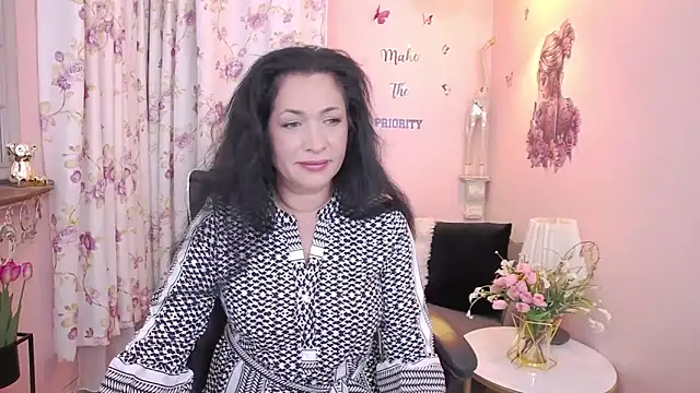 Snapshot of MyLovOne chatting on 06-19-26, 11:36 MyLovOne online show from 06-19-26, 11:36