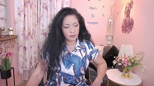 Snapshot of MyLovOne chatting on 06-27-26, 10:20 MyLovOne online show from 06-27-26, 10:20