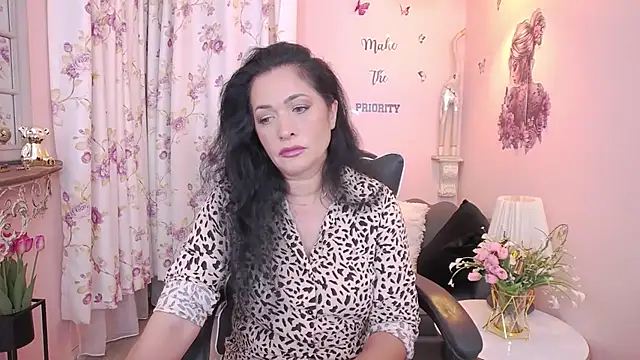 Snapshot of MyLovOne chatting on 07-10-26, 09:34 MyLovOne online show from 07-10-26, 09:34