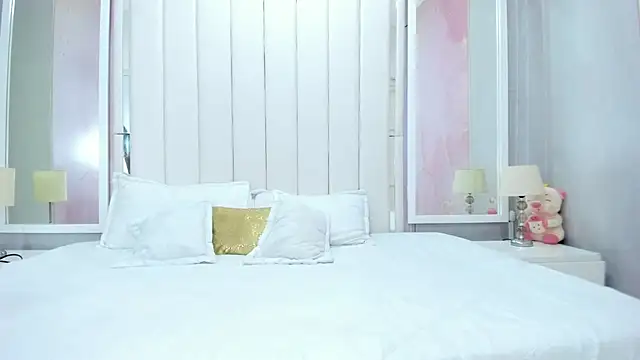 luna hot ass online show from 06-11-26, 08:18