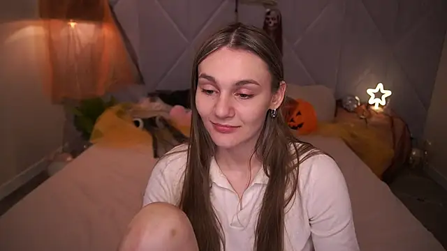 Snapshot of DiamondGoldie chatting on 11-01-25, 07:54 DiamondGoldie online show from 11-01-25, 07:54