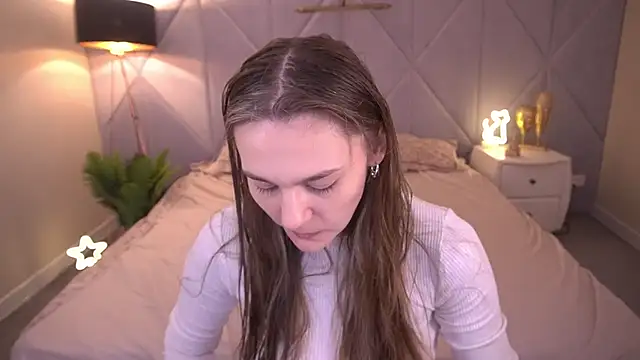 Snapshot of DiamondGoldie chatting on 11-19-25, 08:20 DiamondGoldie online show from 11-19-25, 08:20