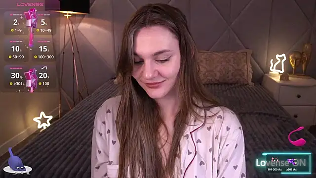 Snapshot of DiamondGoldie chatting on 11-27-25, 07:32 DiamondGoldie online show from 11-27-25, 07:32