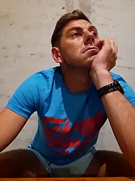 Snapshot of Alex-andru88 chatting on 10-19-25, 08:20 Alex-andru88 online show from 10-19-25, 08:20