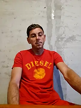 Snapshot of Alex-andru88 chatting on 10-26-25, 05:57 Alex-andru88 online show from 10-26-25, 05:57