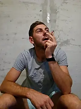 Snapshot of Alex-andru88 chatting on 11-15-25, 05:38 Alex-andru88 online show from 11-15-25, 05:38