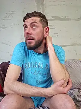 Snapshot of Alex-andru88 chatting on 02-20-26, 11:22 Alex-andru88 online show from 02-20-26, 11:22