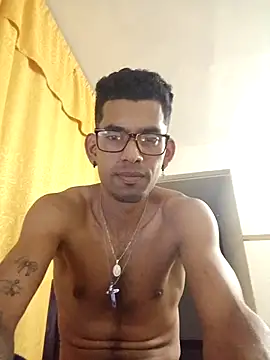 Negritohot2828 online show from 04-16-26, 04:13