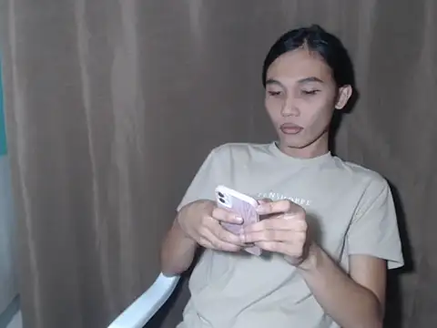 Urfucking khloe1 online show from 09-20-25, 11:39