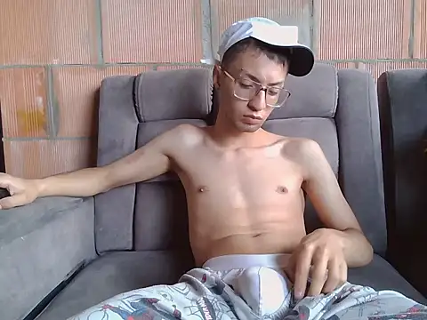 Thiagox274 online show from 04-21-26, 04:01