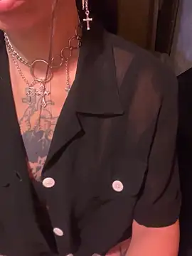 Snapshot of tbp96 chatting on 09-30-25, 11:10 tbp96 online show from 09-30-25, 11:10