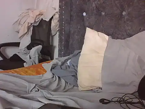 Linah97 online show from 11-28-25, 04:42