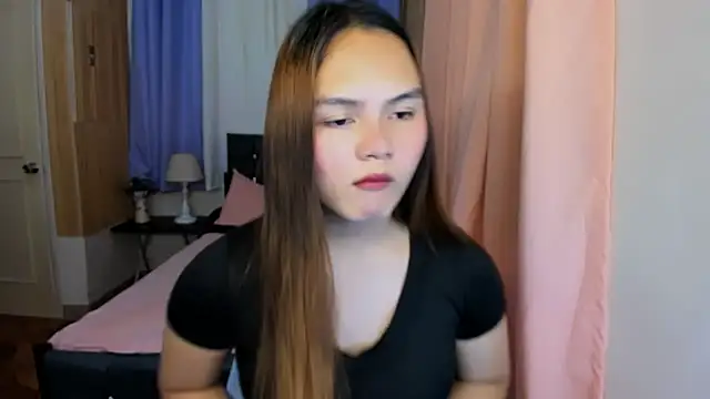 Snapshot of ameliamaureen chatting on 05-12-26, 03:53 ameliamaureen online show from 05-12-26, 03:53