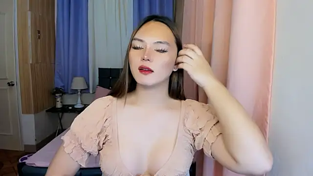 Snapshot of ameliamaureen chatting on 05-19-26, 03:51 ameliamaureen online show from 05-19-26, 03:51