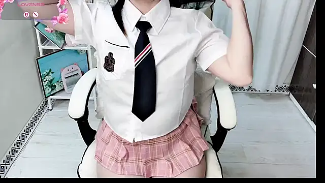 Snapshot of phuongnhi_ chatting on 07-20-26, 12:29 phuongnhi online show from 07-20-26, 12:29