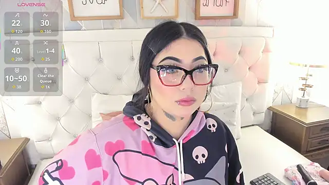 MeganStar   online show from 09-09-25, 11:32