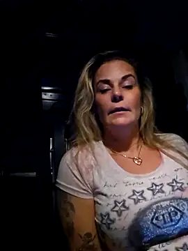 Mrs-Aurora online show from 03-17-26, 12:04