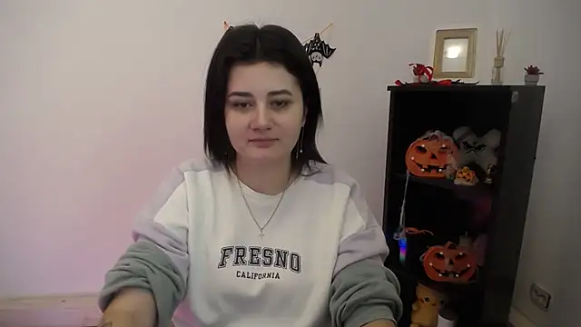 Katrin kiss  online show from 11-06-25, 01:45