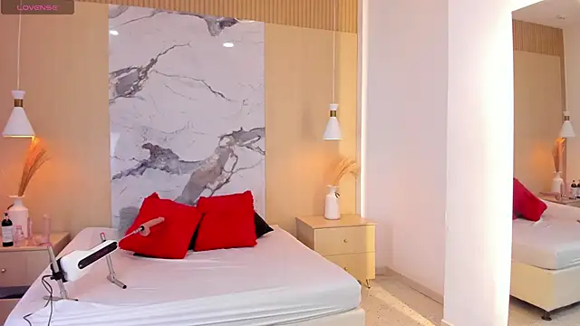 DollyBrowncc online show from 09-16-25, 04:02