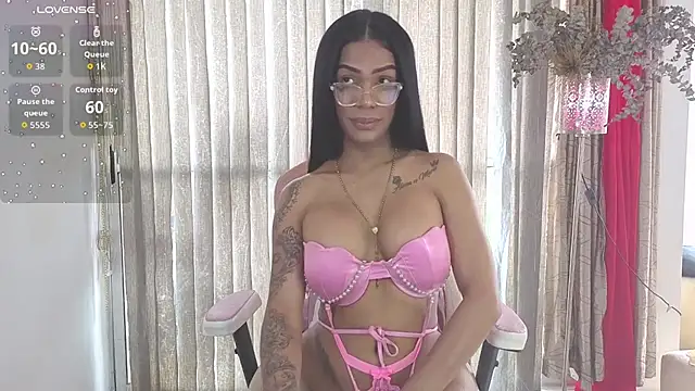 Queen Morena online show from 07-04-26, 04:24