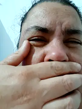 yaneth  online show from 10-16-25, 12:22