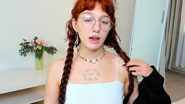 LeelooYolo online show from 11-09-25, 10:35