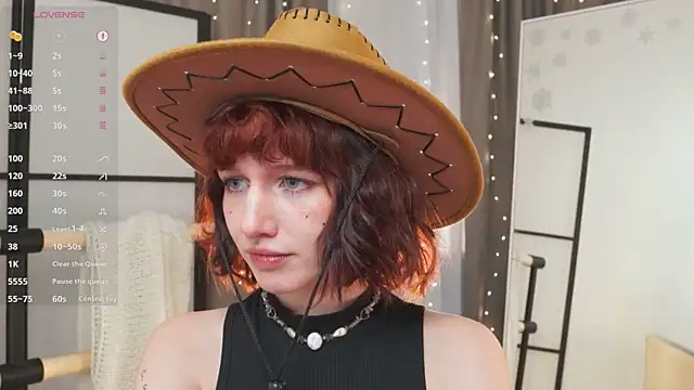 LeelooYolo online show from 01-08-26, 03:47