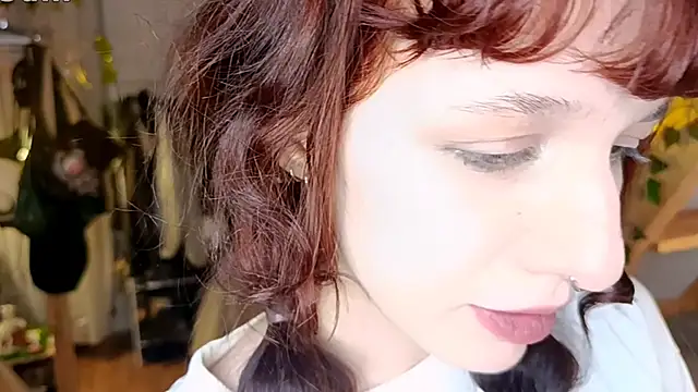 LeelooYolo online show from 04-10-26, 09:41